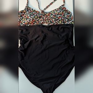 NWT Isabel Maternity Size Large Swimsuit Floral